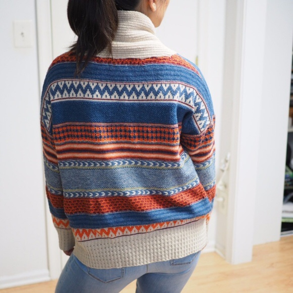 Xtaren sweater perfect for fall and winter